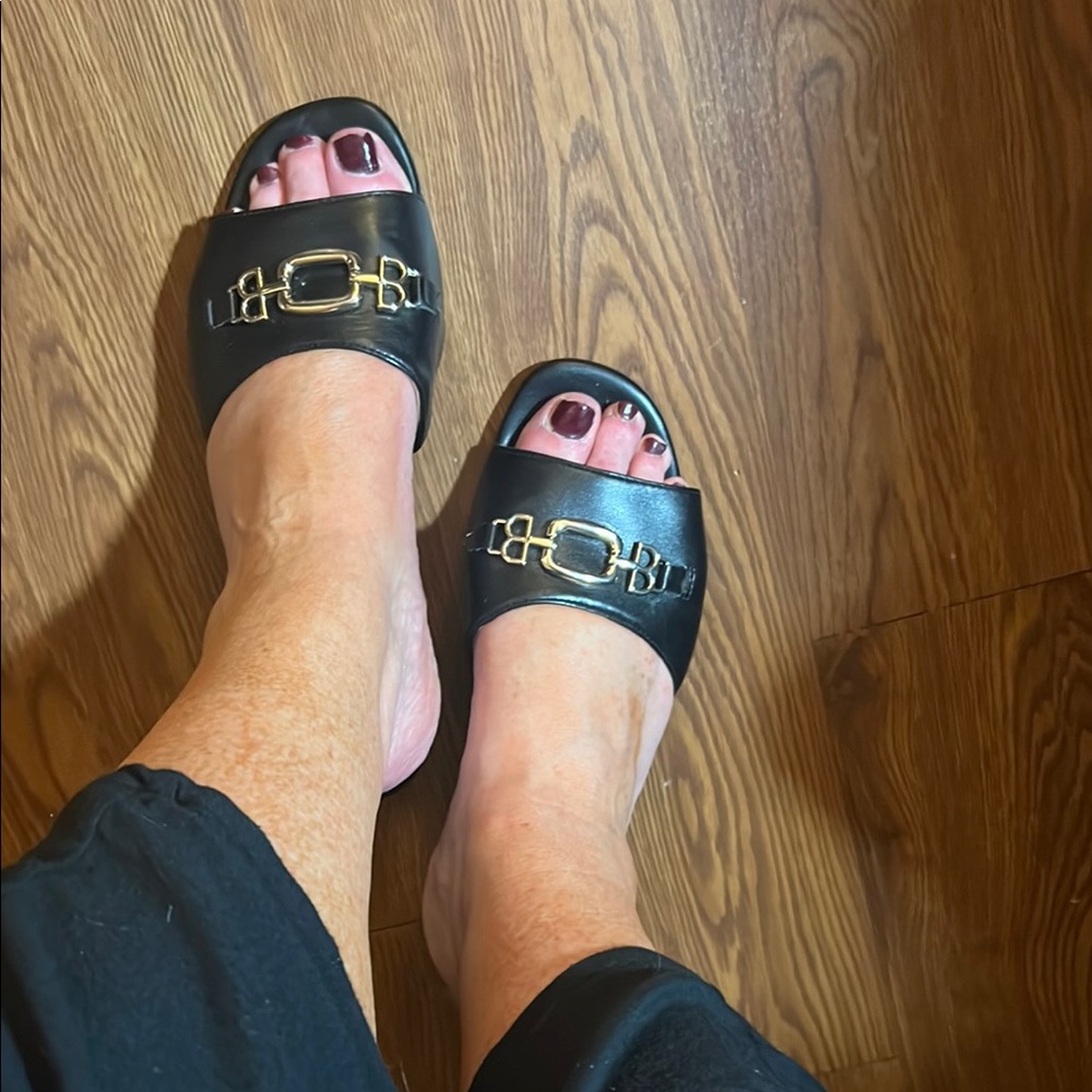 Bandolino Black and Gold Slide Sandals with Decorative Strap